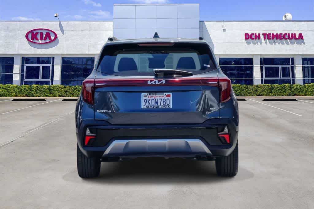 2024 Kia Seltos EX photo 4