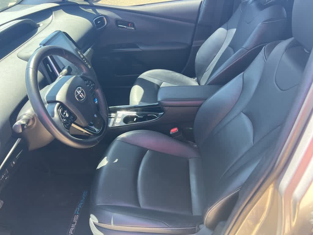 Thumbnail: 2020 Toyota Prius Prime - 16