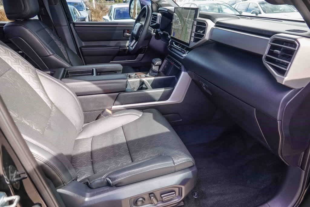 Thumbnail: 2025 Toyota Tundra - 15