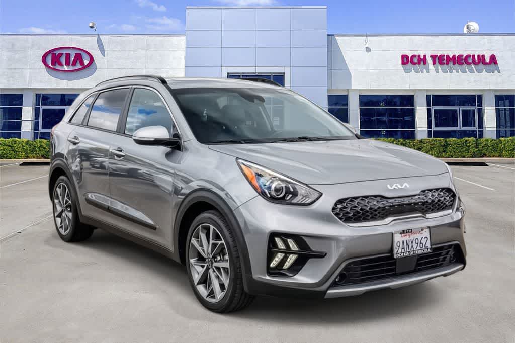 2022 Kia Niro Touring SE photo 2