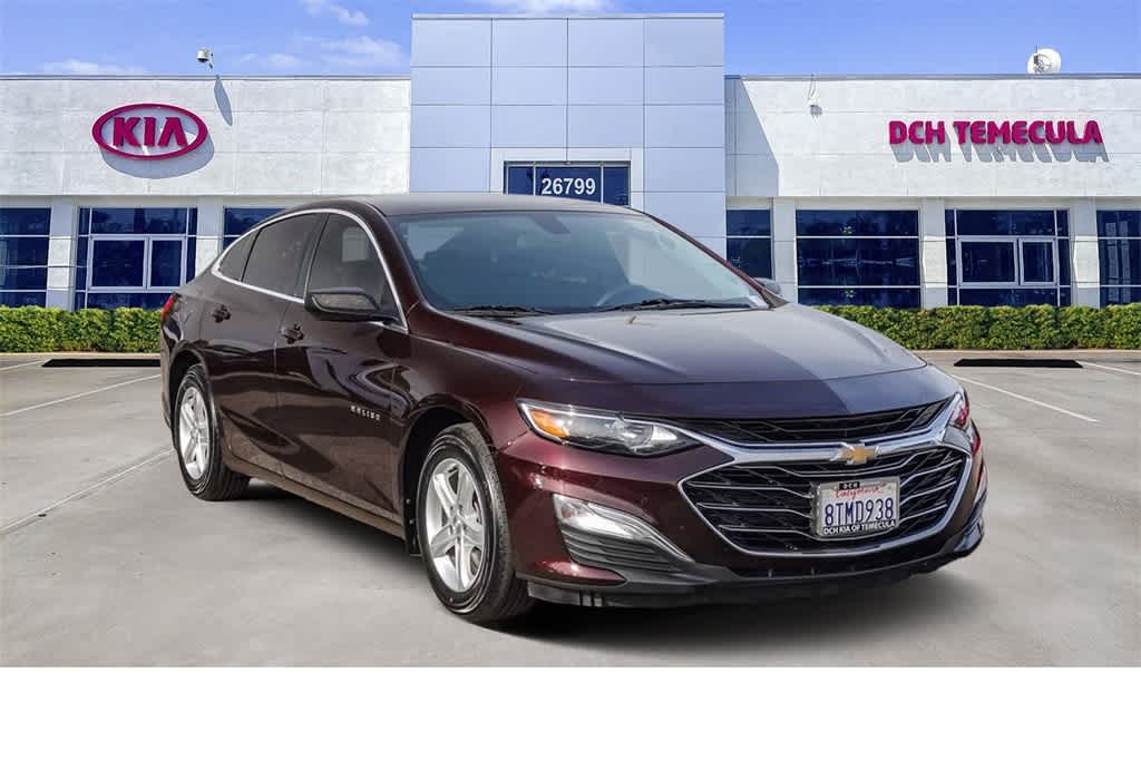 Thumbnail: 2020 Chevrolet Malibu - 3