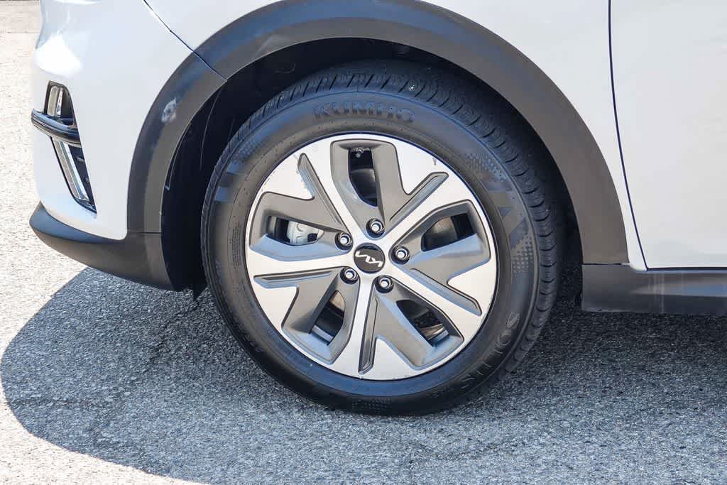 Thumbnail: 2022 Kia Niro - 9