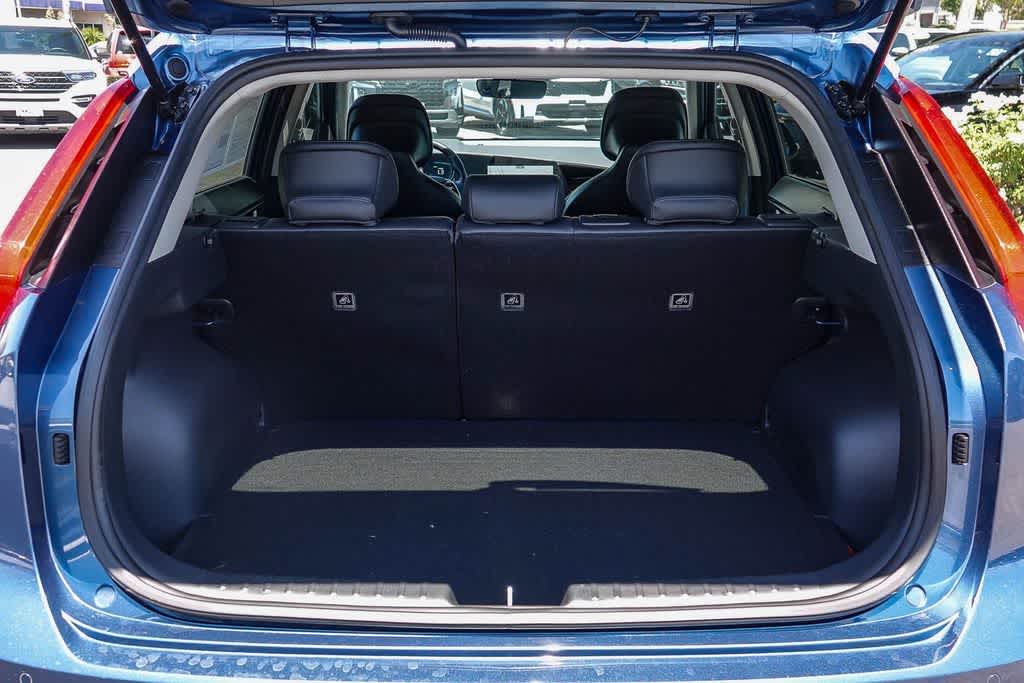 Thumbnail: 2023 Kia Niro - 26