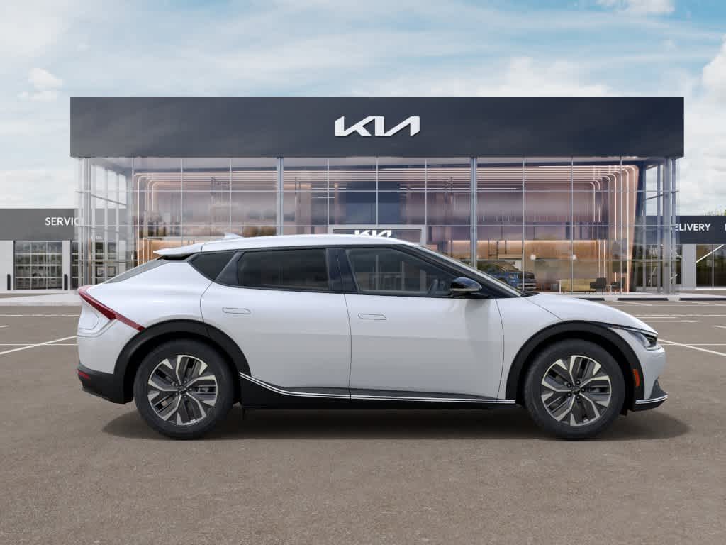 2024 Kia EV6 Light 7