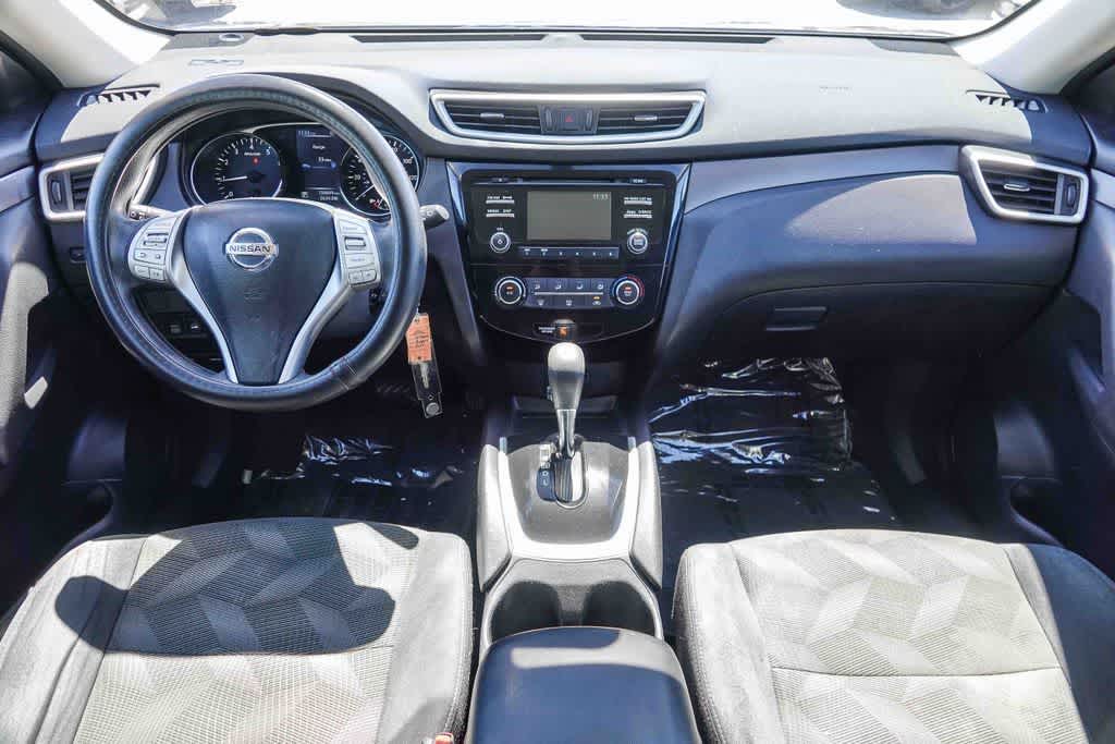 Thumbnail: 2016 Nissan Rogue - 6