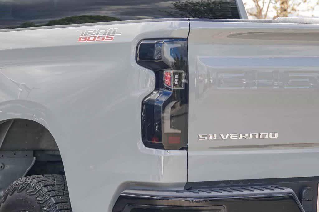 Thumbnail: 2024 Chevrolet Silverado 1500 - 7