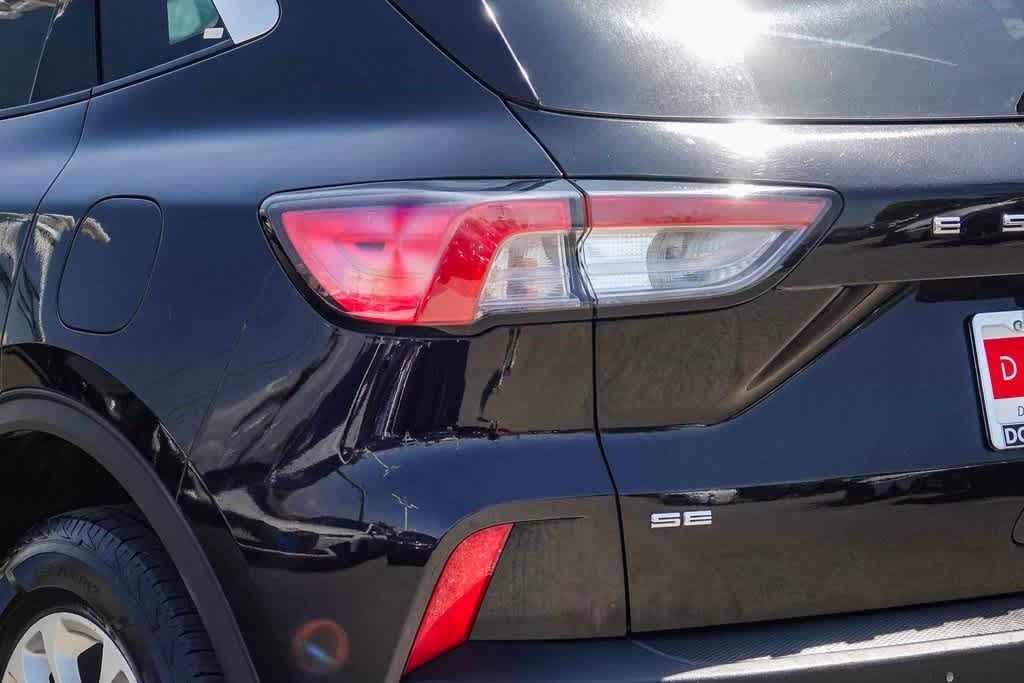 Thumbnail: 2022 Ford Escape - 7