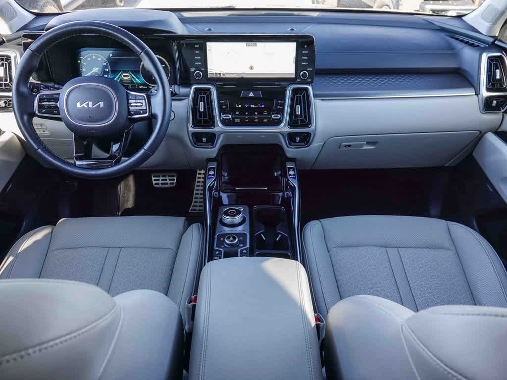 Thumbnail: 2023 Kia Sorento - 11