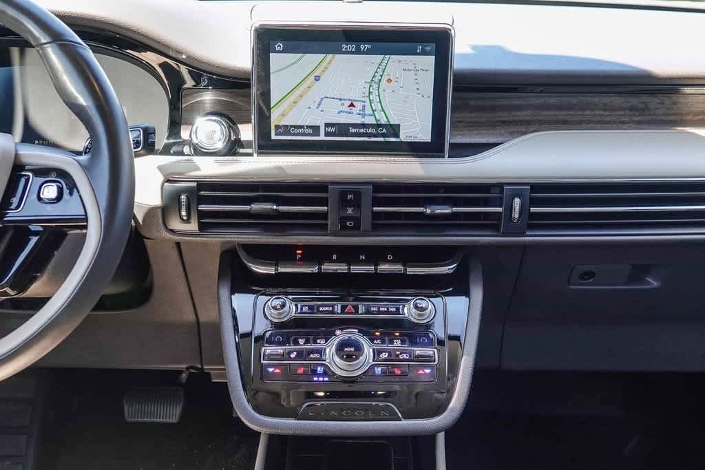 Thumbnail: 2020 Lincoln Corsair - 12