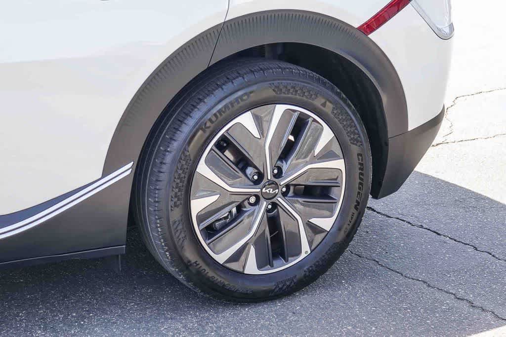 Thumbnail: 2024 Kia EV6 - 10