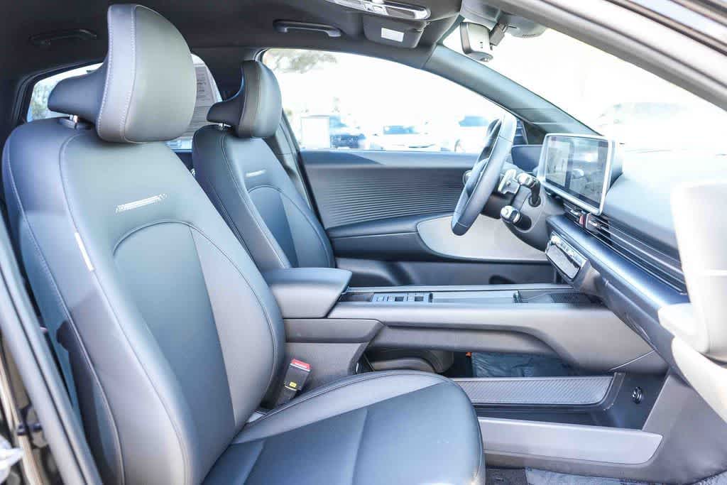 Thumbnail: 2024 Hyundai Ioniq 6 - 16