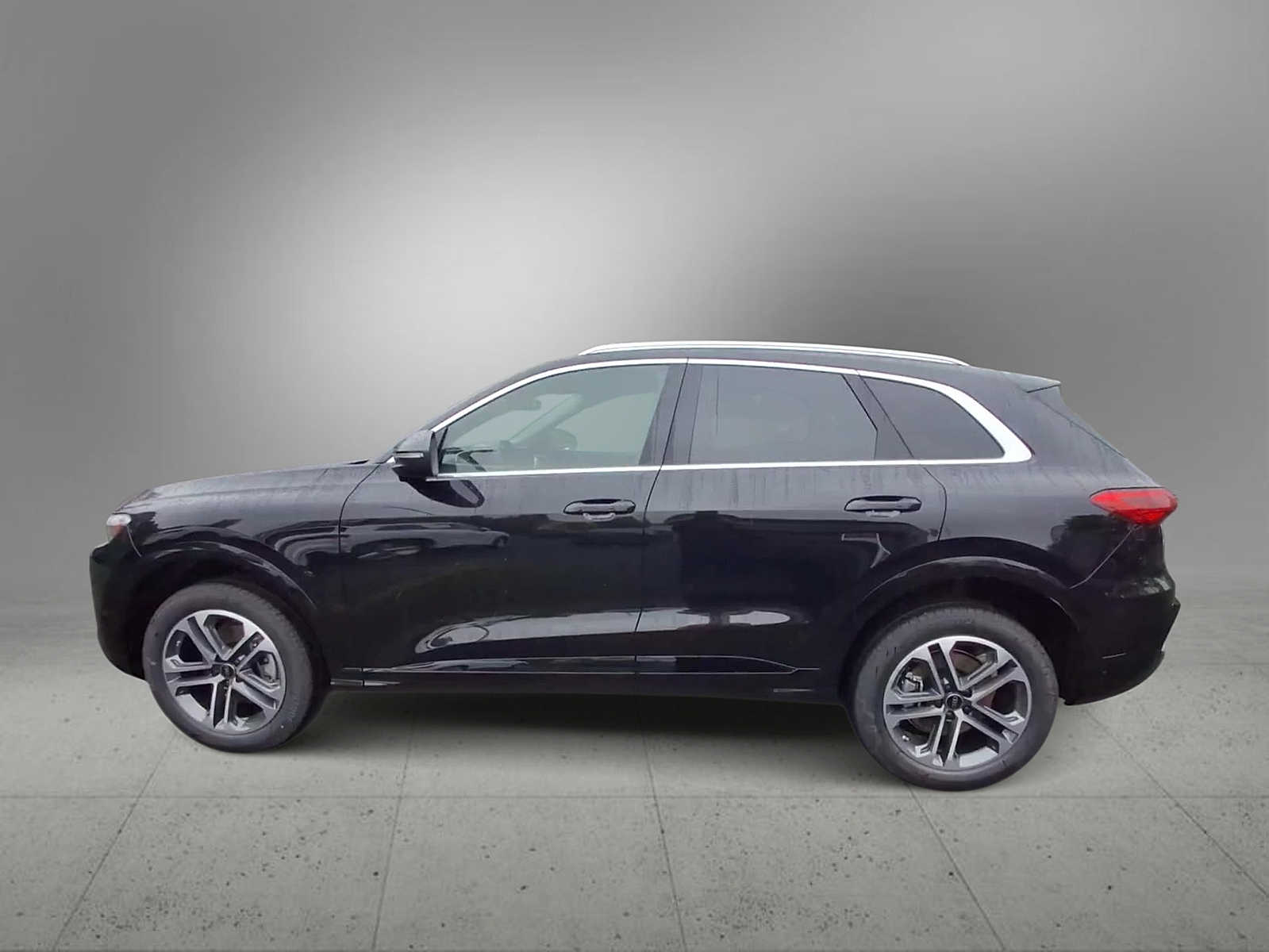 Thumbnail: 2025 Audi Q5 - 5