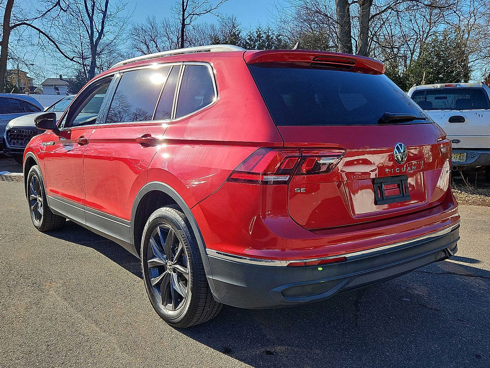 Thumbnail: 2022 Volkswagen Tiguan - 22