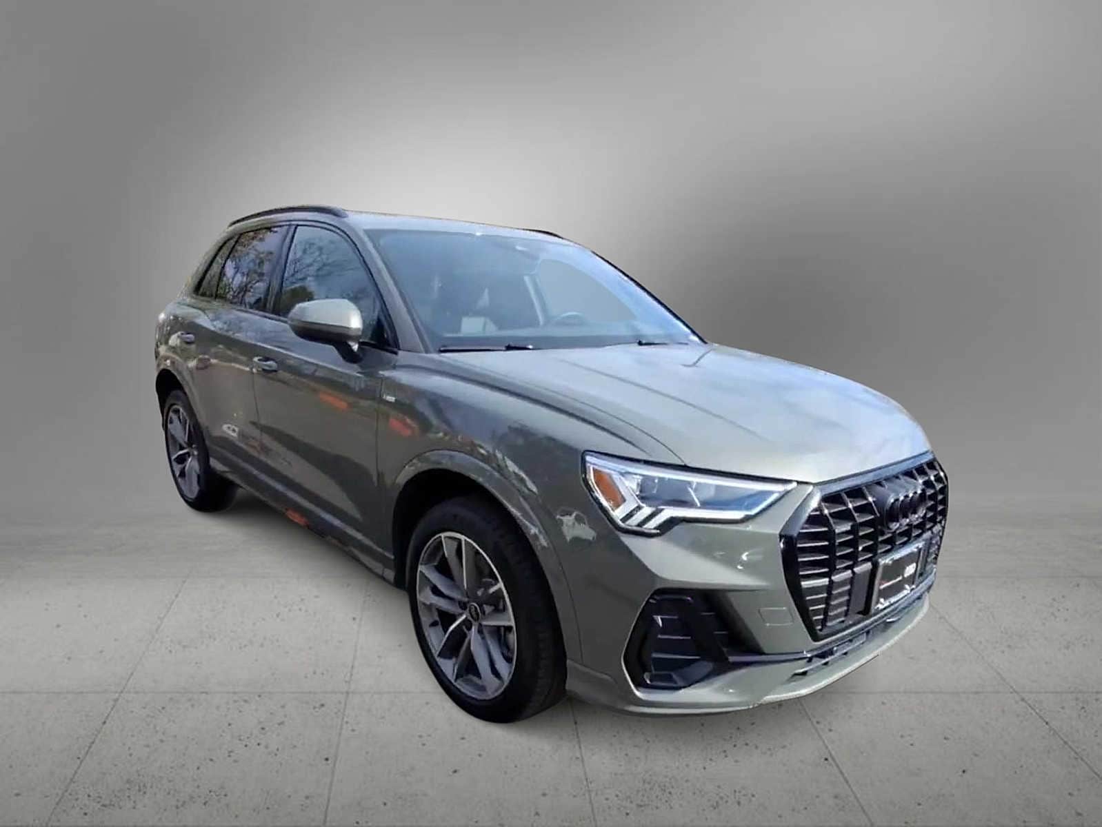 Thumbnail: 2025 Audi Q3 - 2