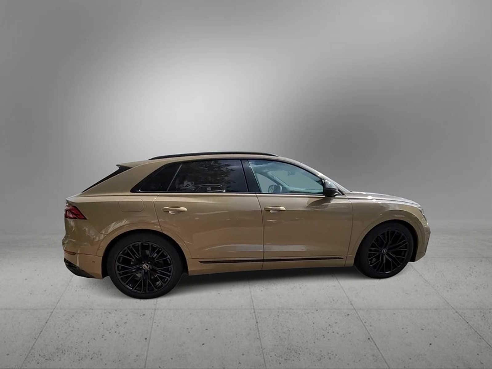 Thumbnail: 2024 Audi SQ8 - 9
