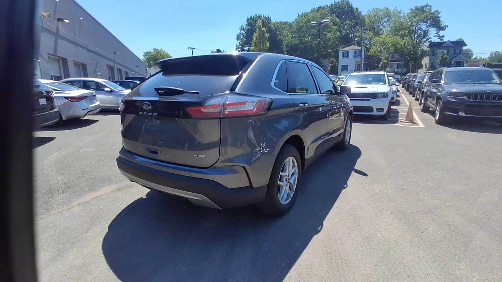 Thumbnail: 2022 Ford Edge - 6