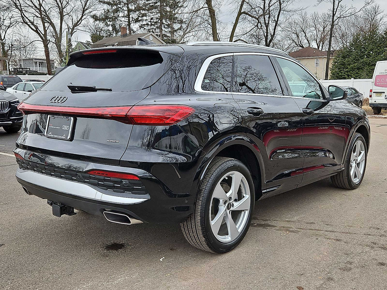 Thumbnail: 2025 Audi Q5 - 25