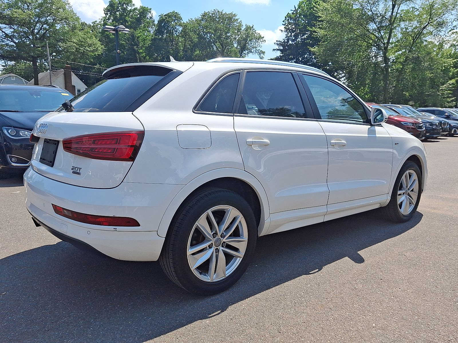 Thumbnail: 2018 Audi Q3 - 25