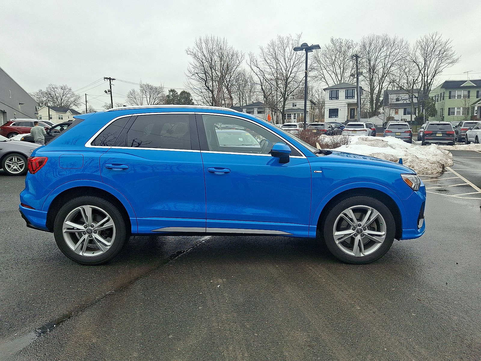 Thumbnail: 2020 Audi Q3 - 26