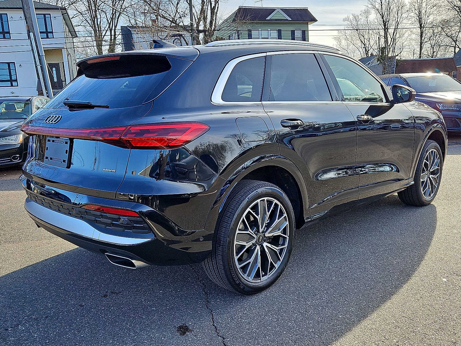 Thumbnail: 2025 Audi Q5 - 25