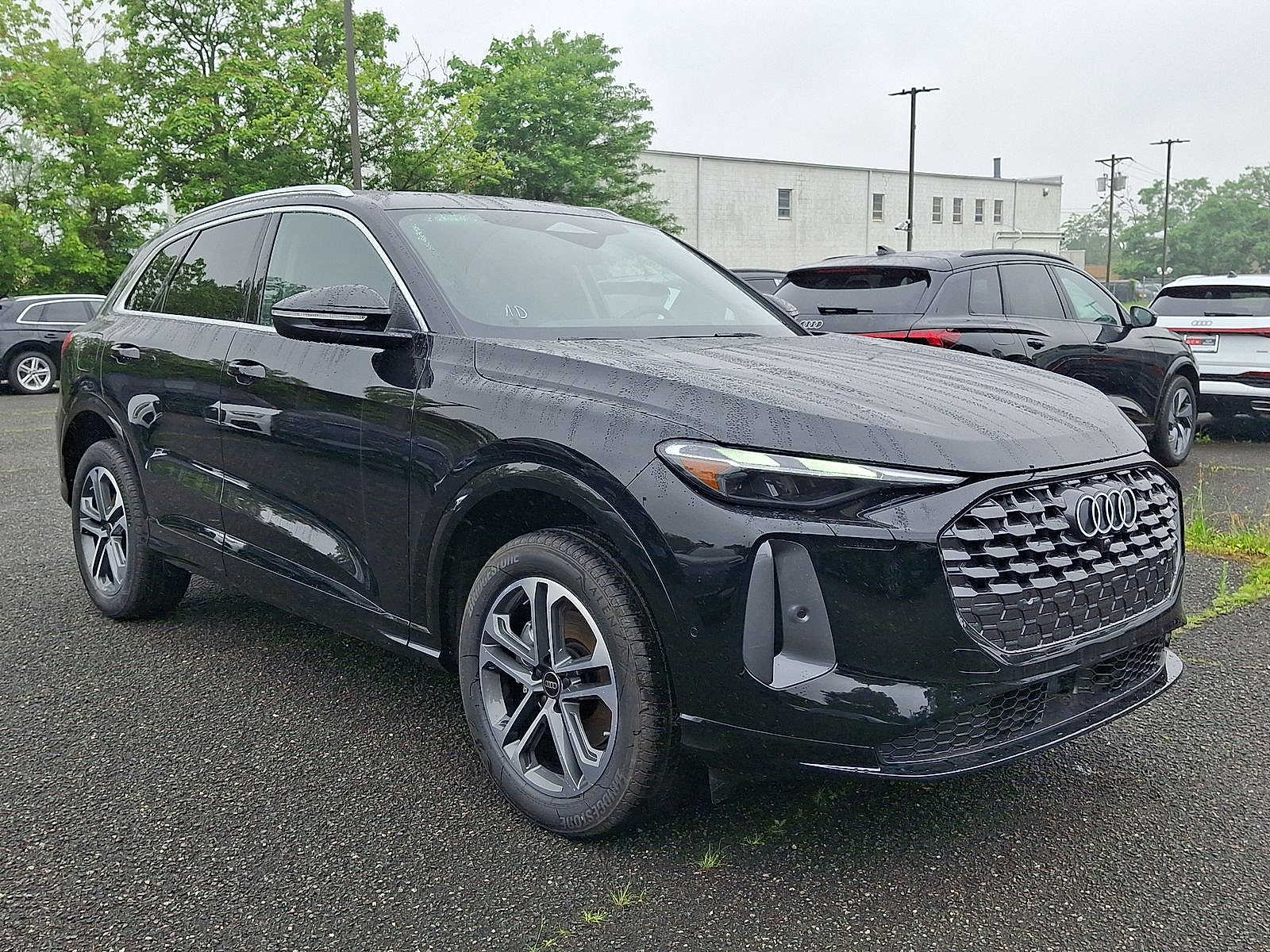 Thumbnail: 2025 Audi Q5 - 10