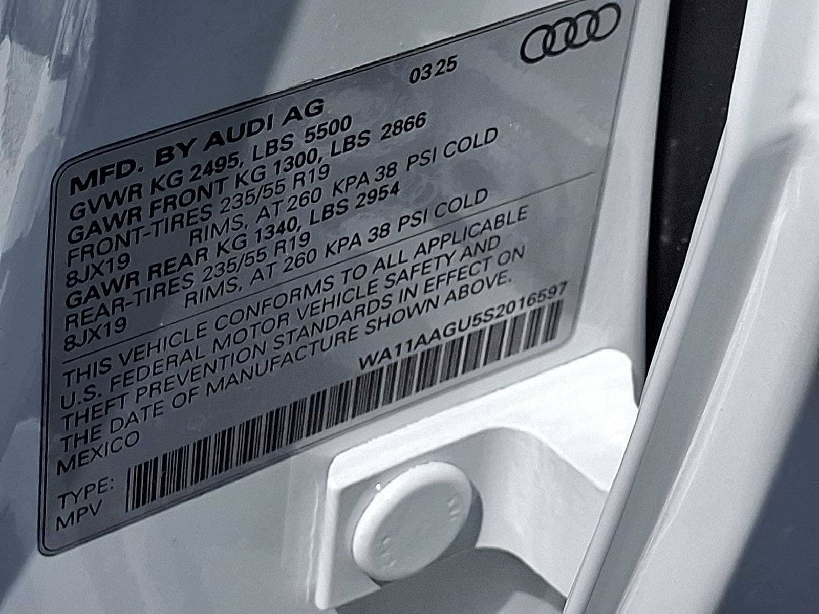 Thumbnail: 2025 Audi Q5 - 15