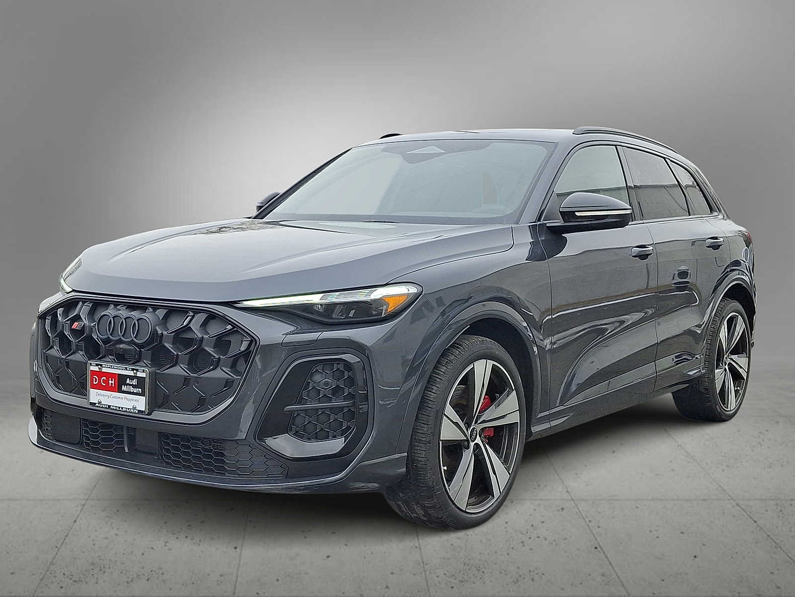Thumbnail: 2025 Audi SQ5 - 1