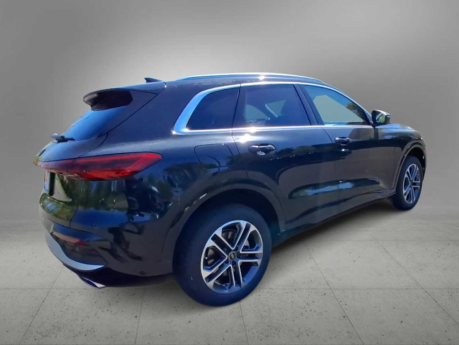 Thumbnail: 2026 Audi Q5 - 8