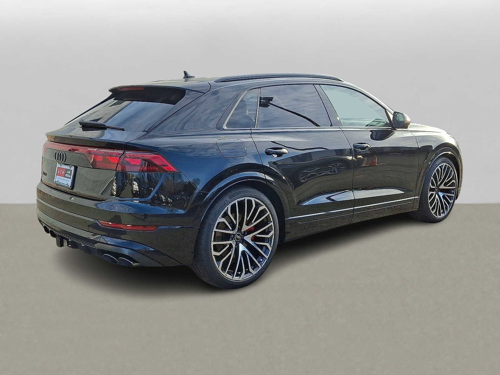 Thumbnail: 2026 Audi SQ8 - 11