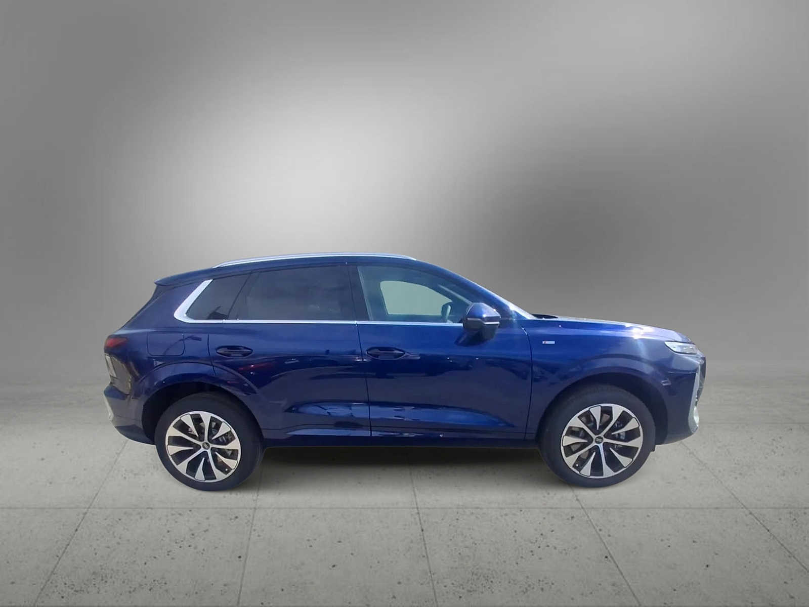 Thumbnail: 2026 Audi Q3 - 9