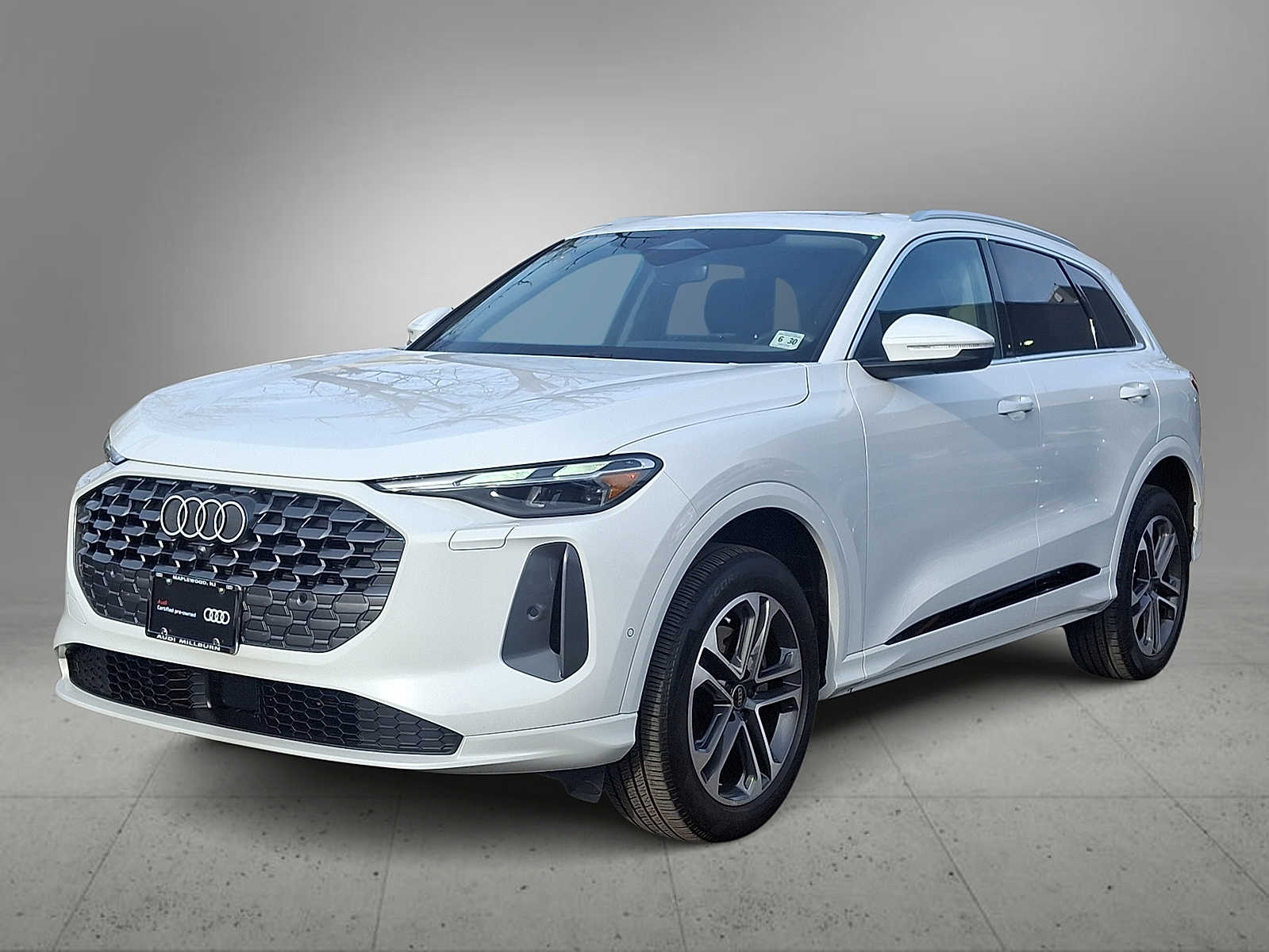 Thumbnail: 2025 Audi Q5 - 1