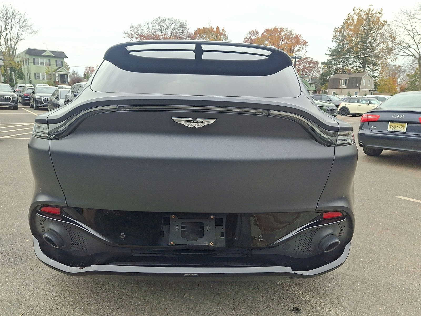 Thumbnail: 2021 Aston Martin DBX - 23