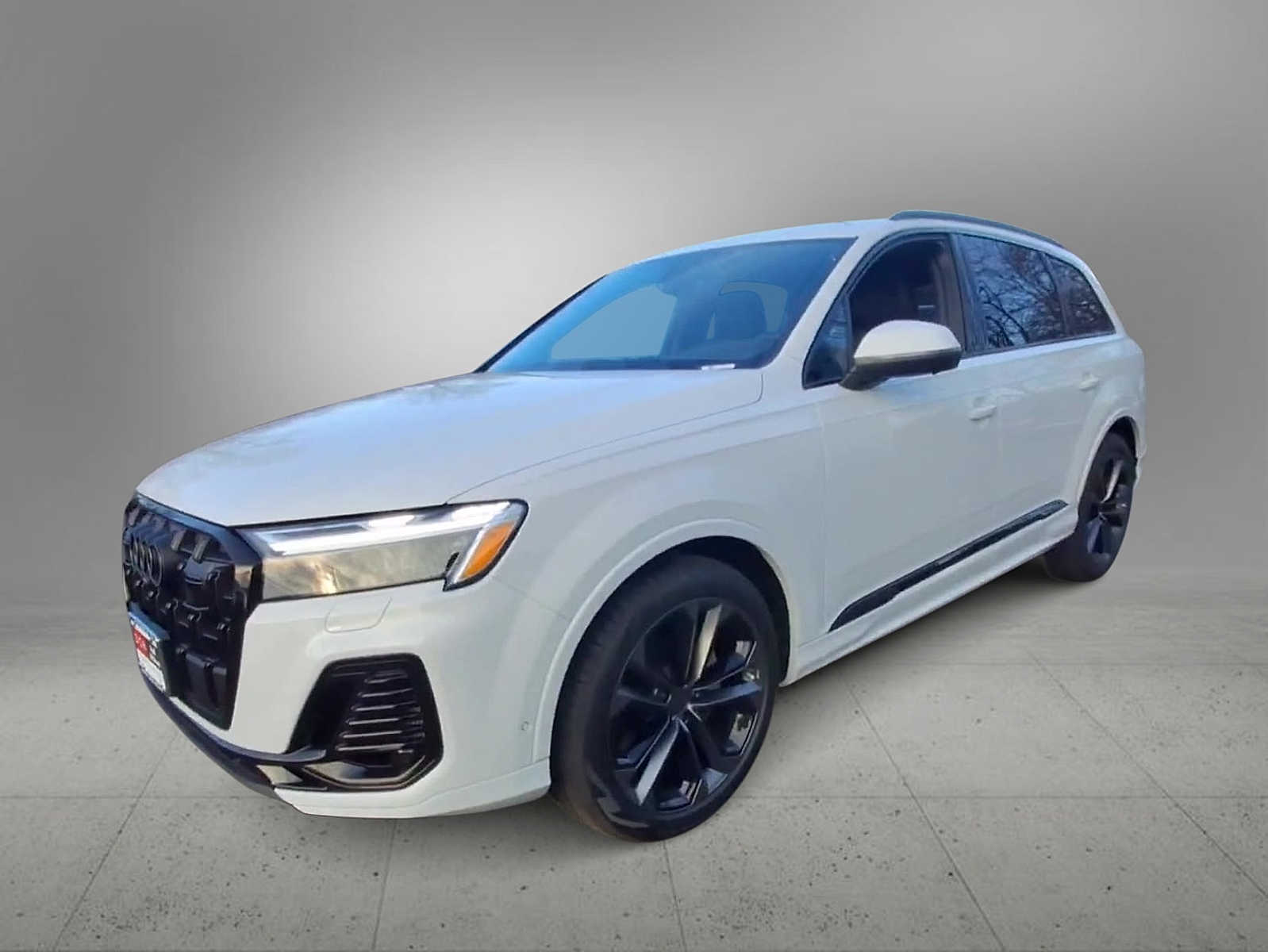 Thumbnail: 2026 Audi Q7 - 4