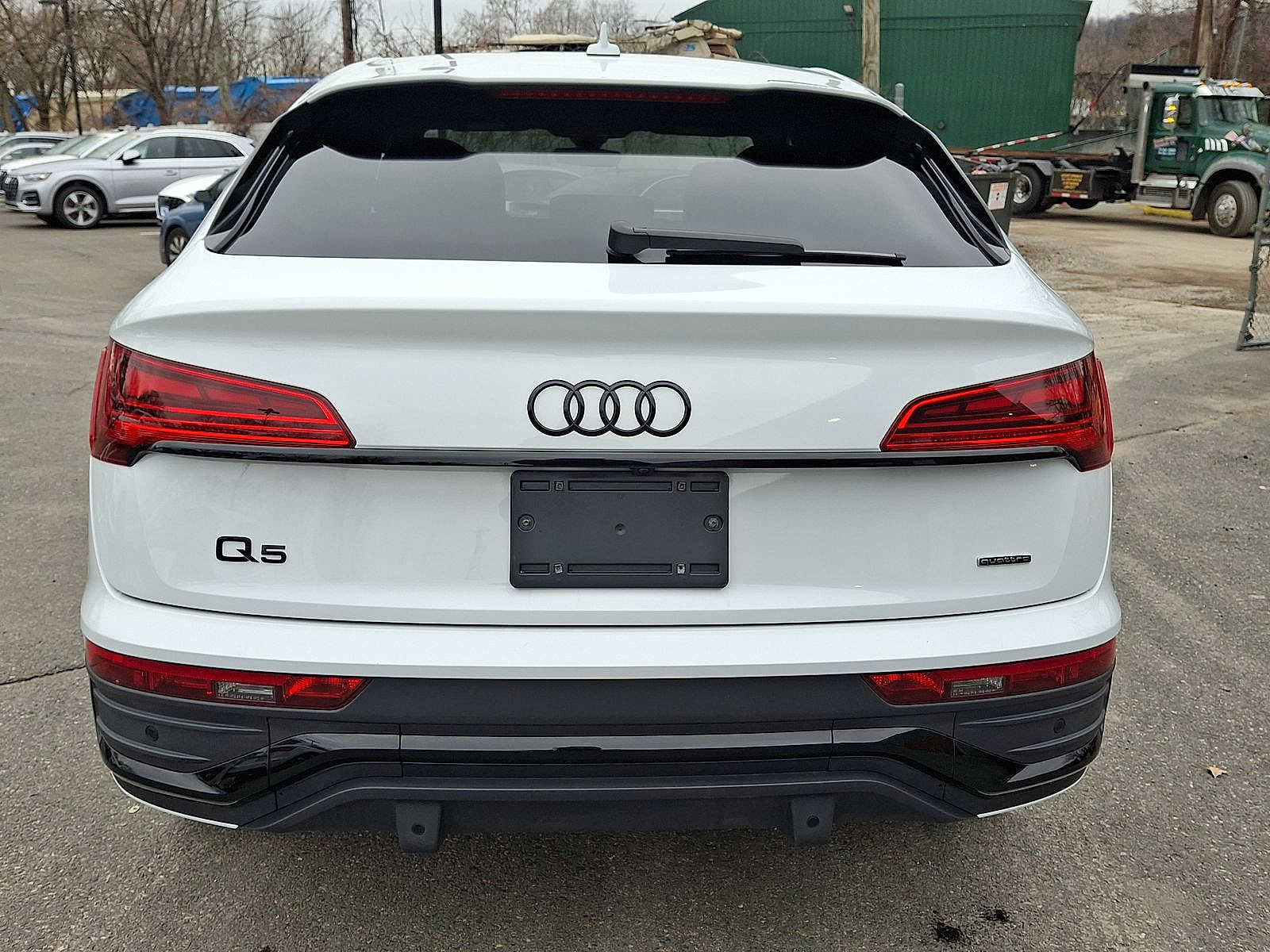 Thumbnail: 2022 Audi Q5 - 23