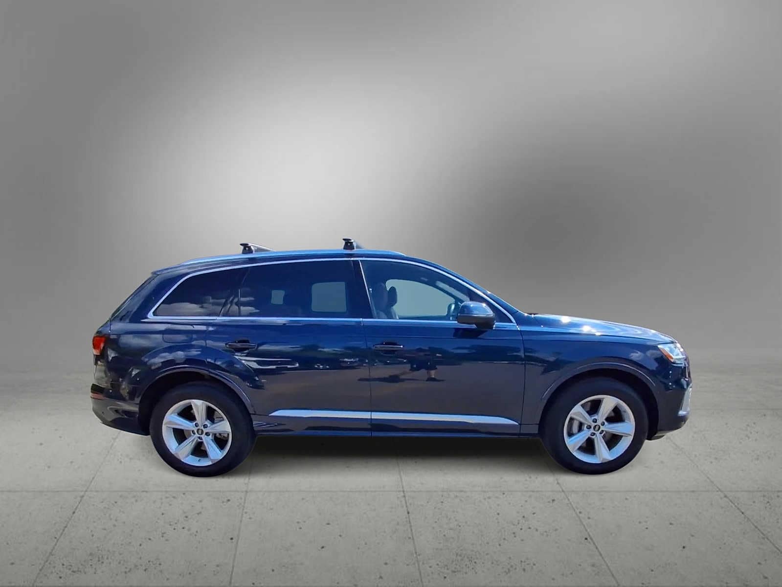 Thumbnail: 2023 Audi Q7 - 9
