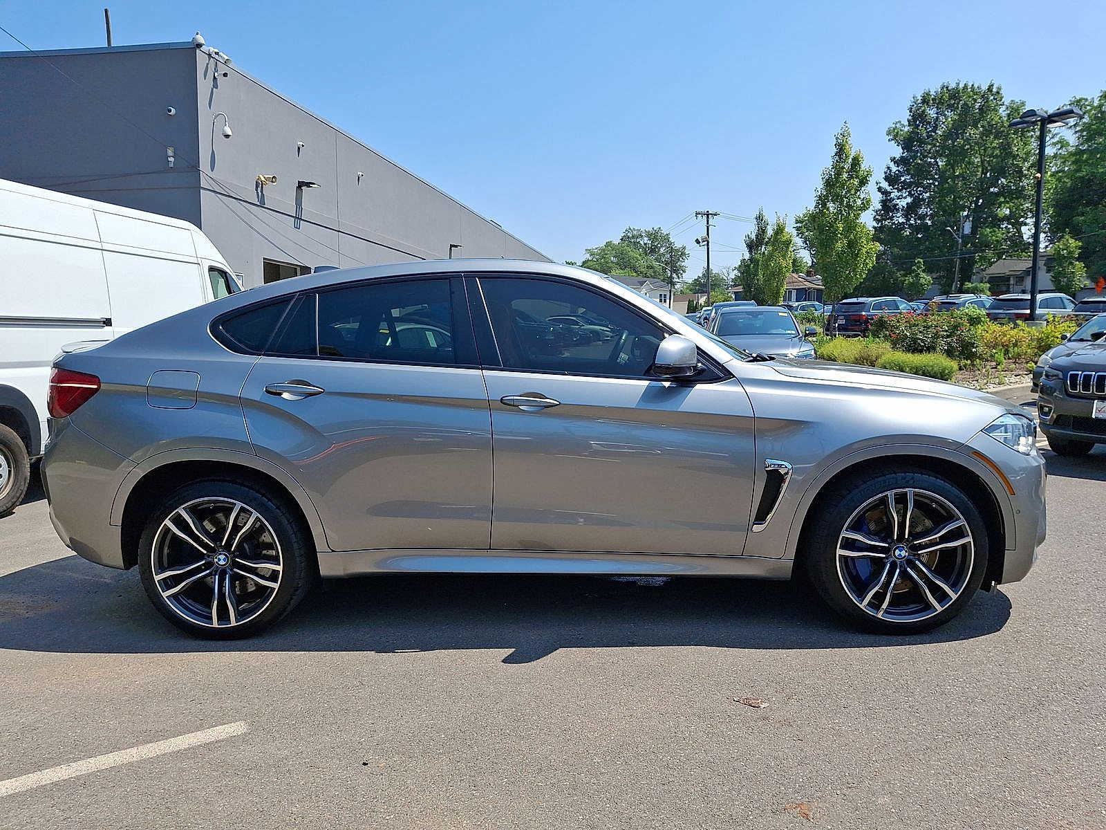 Thumbnail: 2015 BMW X6 - 26