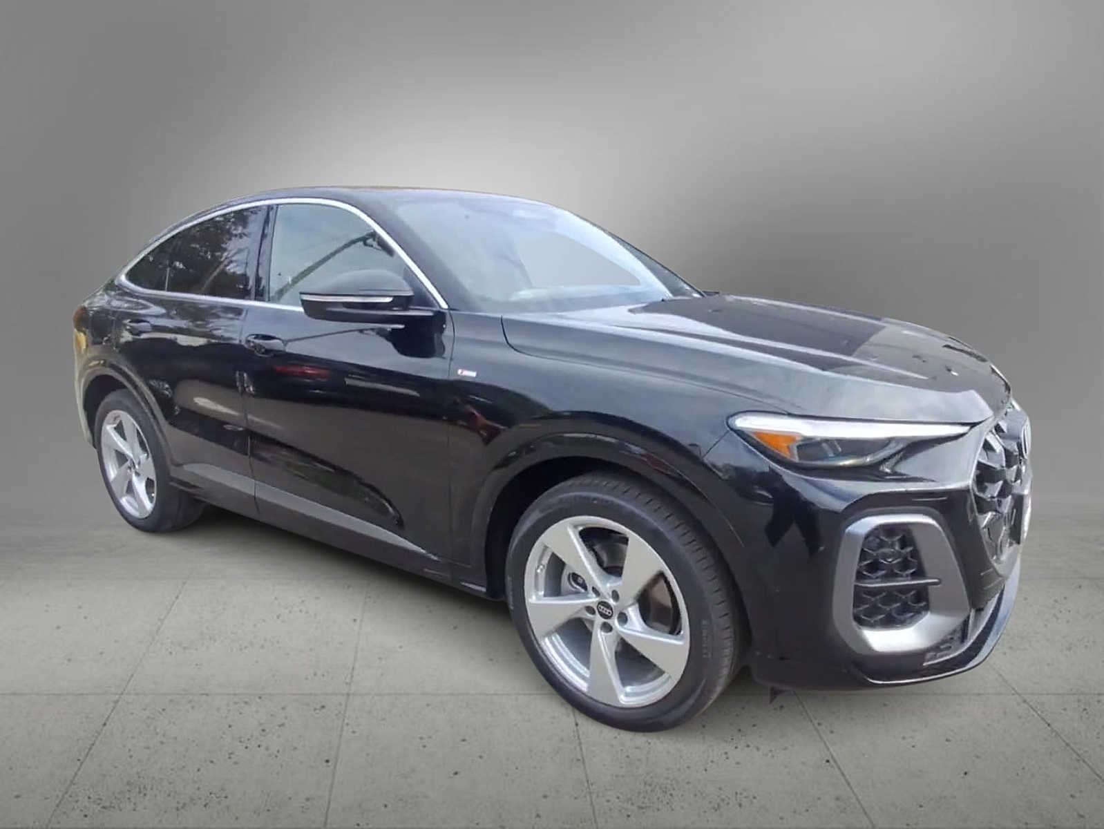 Thumbnail: 2025 Audi Q5 - 2