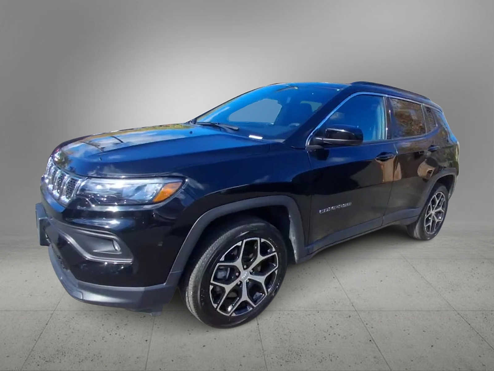 2024 Jeep Compass Latitude photo 4