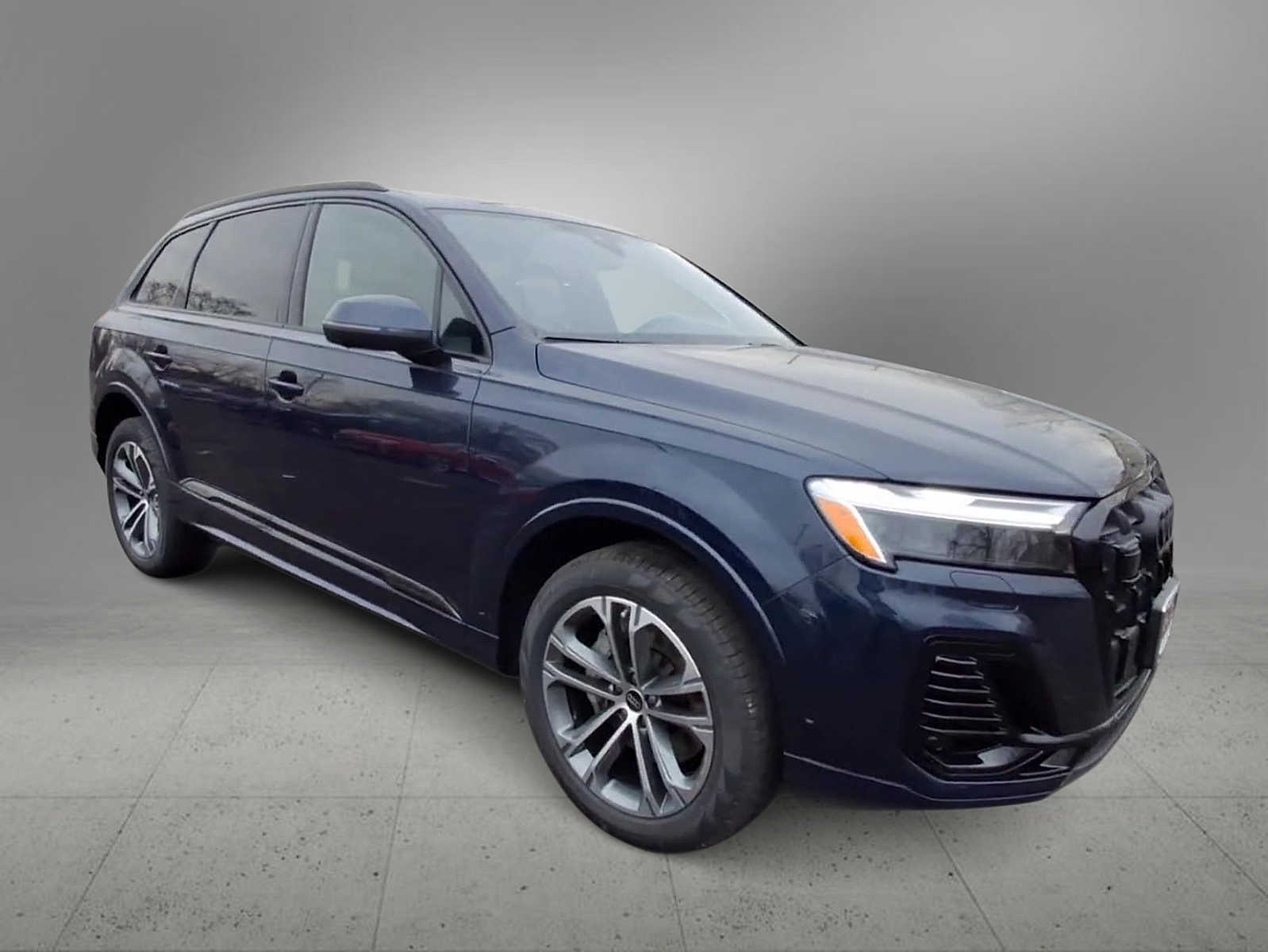 Thumbnail: 2026 Audi Q7 - 2