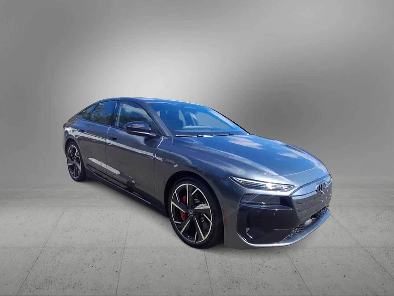 Thumbnail: 2025 Audi e-tron S - 2