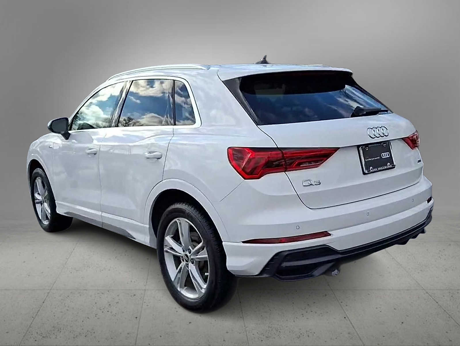 Thumbnail: 2022 Audi Q3 - 9
