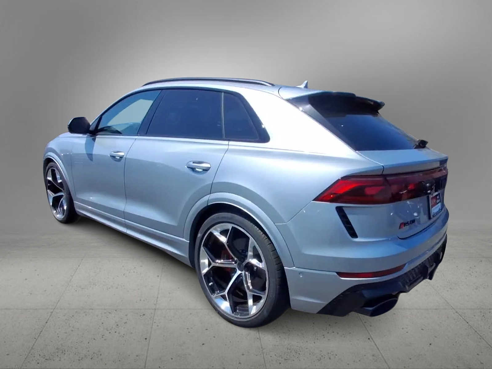 Thumbnail: 2026 Audi RS Q8 - 6