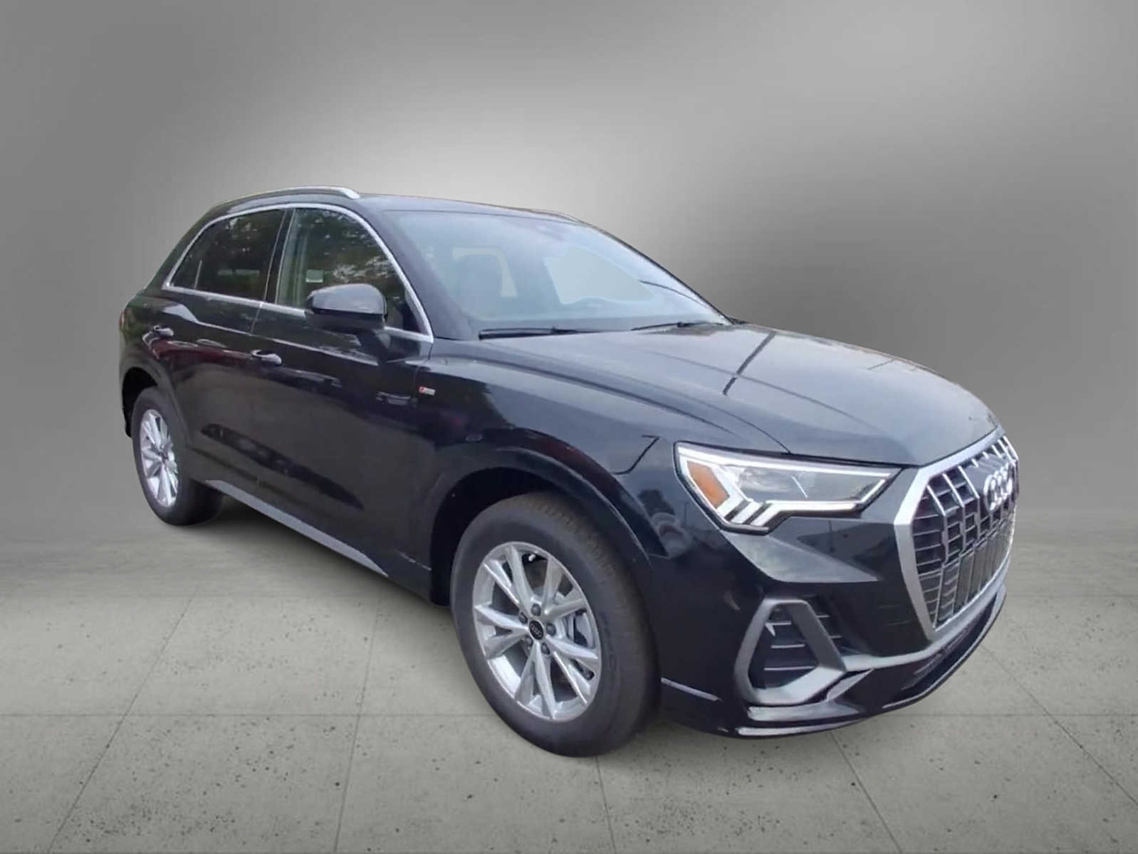 Thumbnail: 2025 Audi Q3 - 2