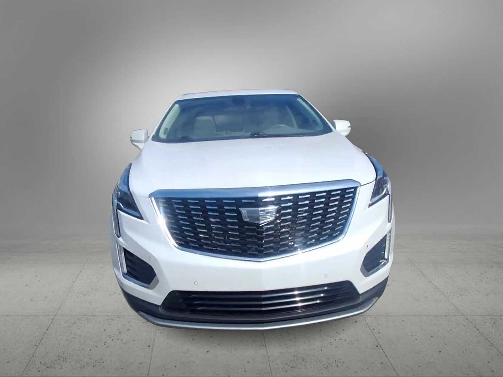 Thumbnail: 2024 Cadillac XT5 - 3