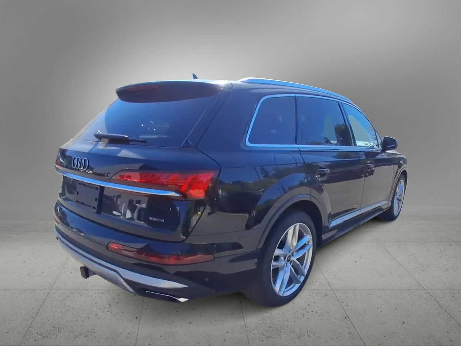 Thumbnail: 2025 Audi Q7 - 8