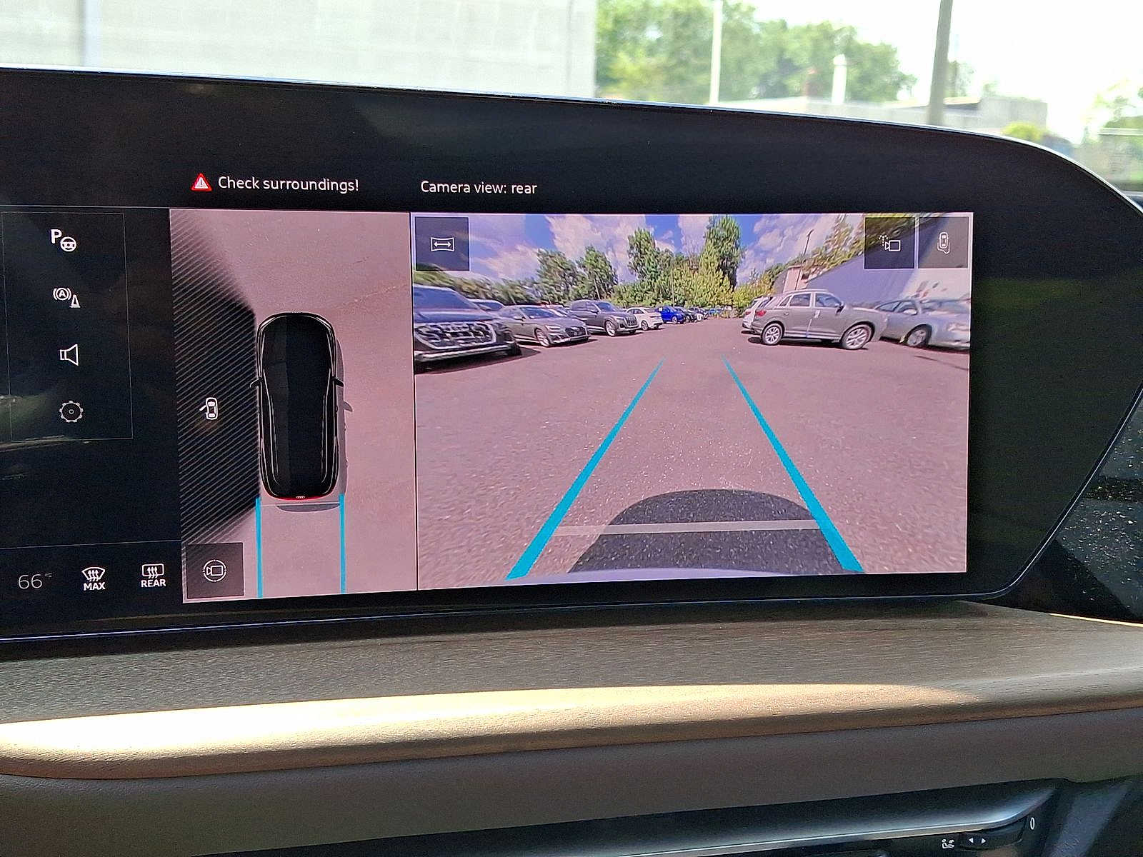 Thumbnail: 2025 Audi Q5 - 14