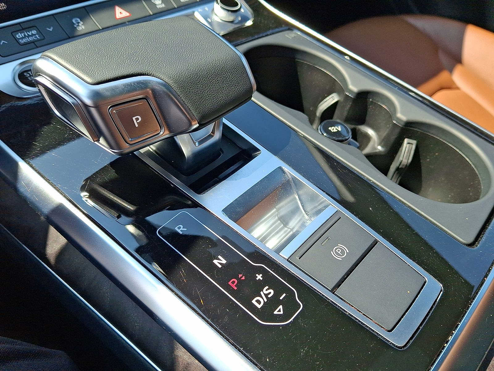Thumbnail: 2023 Audi Q7 - 12