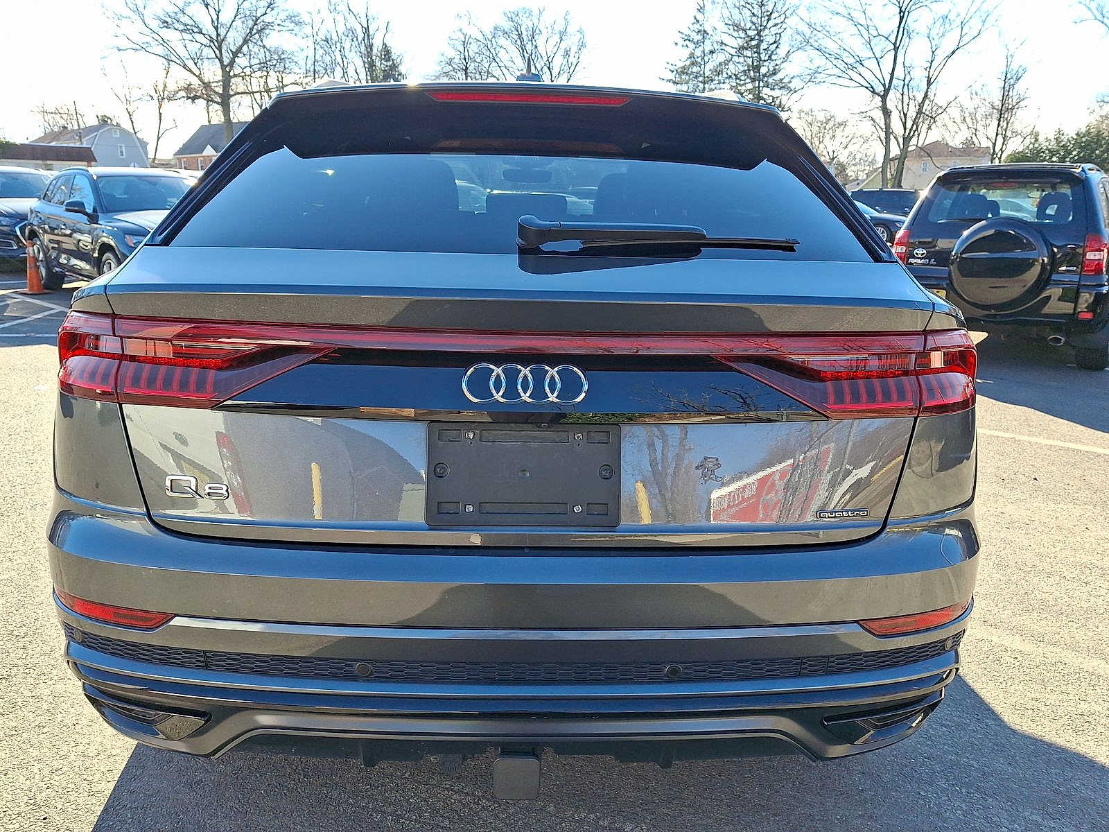 Thumbnail: 2021 Audi Q8 - 23