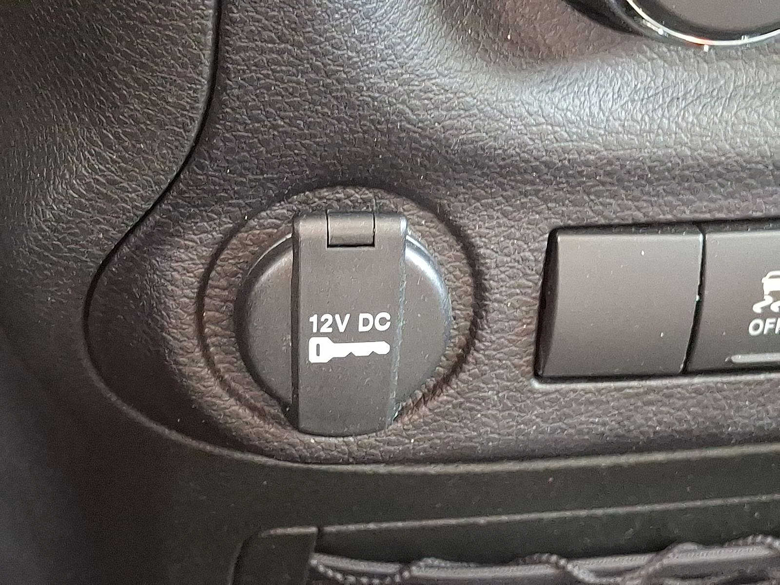 Thumbnail: 2018 Jeep Wrangler - 15