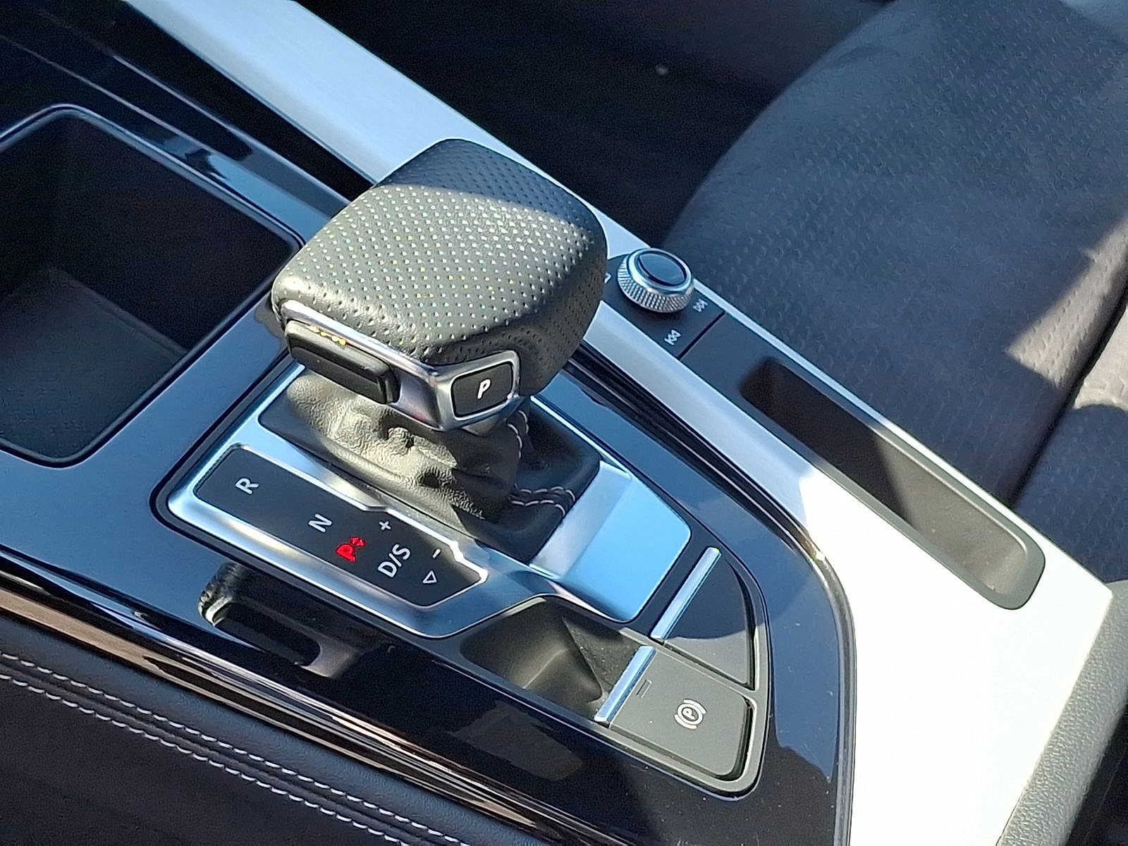 Thumbnail: 2023 Audi A4 - 12